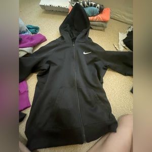 nike zip up size medium